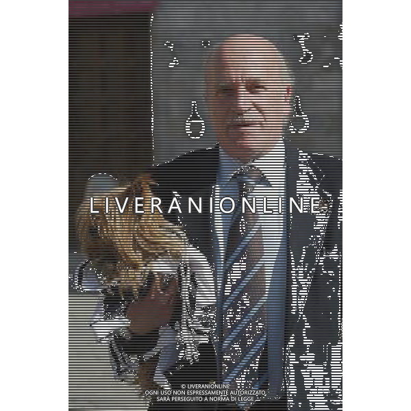 Servizio Presidente A.C.Siena Paolo De Luca Il Presidente in Piazza del Campo con il cagnolino Douss foto aldo liverani de luca paolo