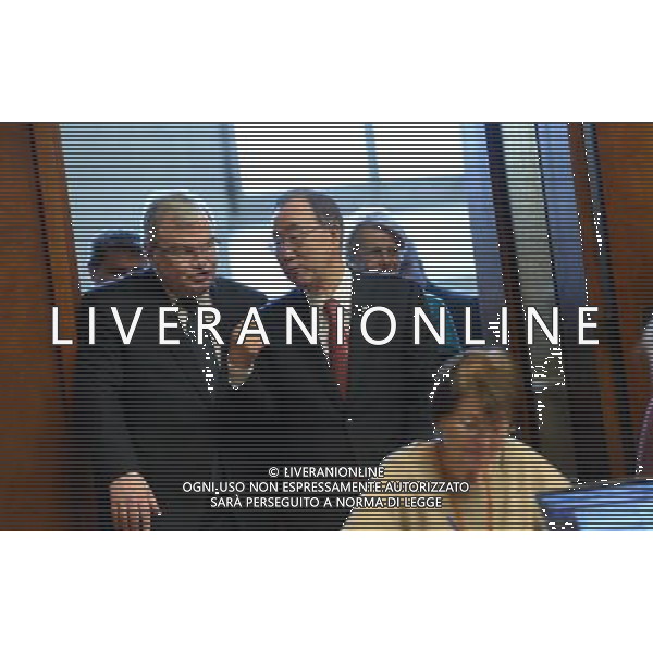 (140303) -- GENEVA, March 3, 2014 () -- United Nations Secretary-General Ban Ki-moon (2nd L) attends a press conference on Syria crisis in Geneva, Switzerland, Mar. 3, 2014. Ban Ki-moon reemphasized on Monday here the importance of ending the almost 3-year-old Syria crisis through peaceful solution and of bringing parties back to negotiating table. (/Wang Siwei) AG ALDO LIVERANI SAS ONLY ITALY