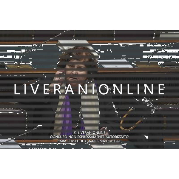 Roma - 05/03/2014 - Montecitorio - Discussione della nuova legge elettorale Italicum - nella foto: Teresa Bellanova sottosegretario di Stato al Lavoro e alle politiche sociali /Ph. Fabrizio Corradetti - Ag. Aldo Liverani sas