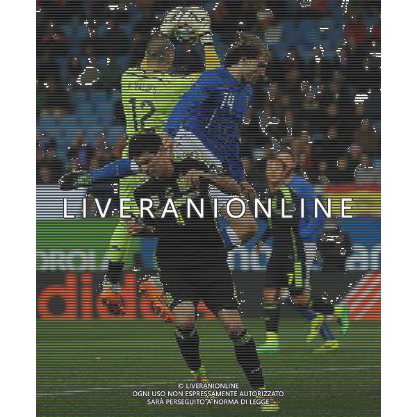 Amichevole Madrid - 05.03.2014 Spagna-Italia Nella Foto:valdes anticipa paletta /Ph.Vitez-Ag. Aldo Liverani