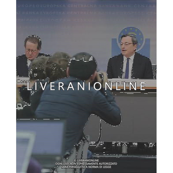 (140306) -- FRANKFURT, March 6, 2014 () -- European Central Bank (ECB) President Mario Draghi (R) speaks at a press conference in Frankfurt, Germany, March 6, 2014. ECB on Thursday decided to keep interest rates unchanged at 0.25 percent during a regular rate-setting meeting. (/Luo Huanhuan) AG ALDO LIVERANI SAS ONLY ITALY