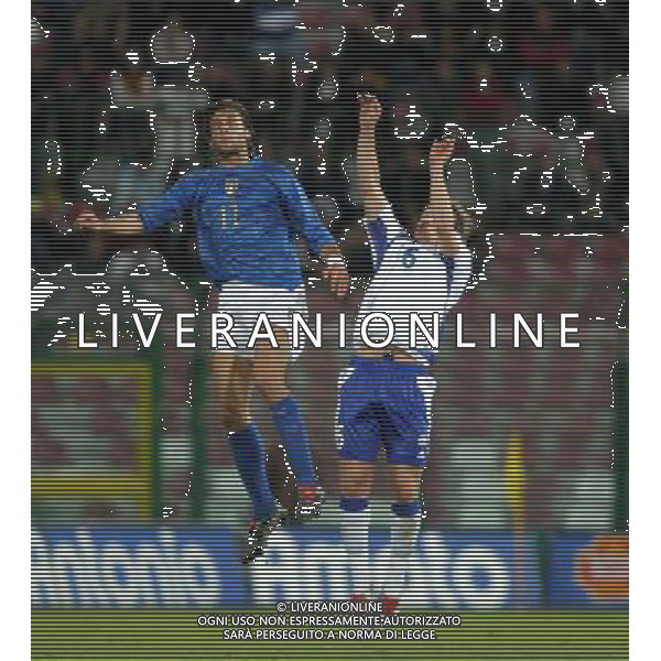 MESSINA,17 NOVEMBRE 2004 AMICHEVOLE NAZIONALE ITALIA - FINLANDIA NELLA FOTO MAURI SALTA DI TESTA FOTO FRANCESCO SAYA/AGENZIA ALDO LIVERANI