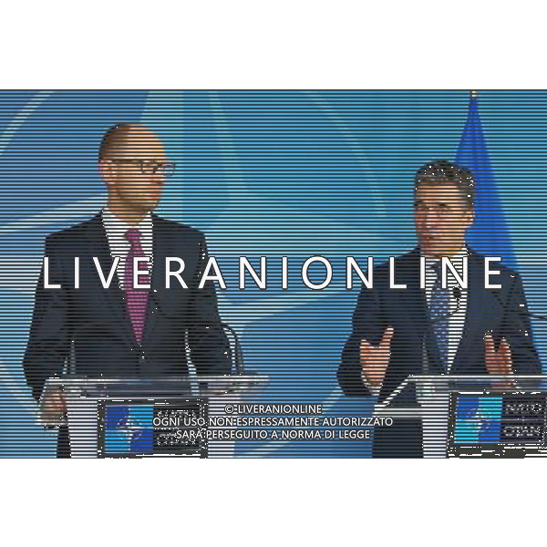 (140307) -- BRUSSELS, March 7, 2014 () -- Ukrainian Prime Minister Arseniy Yatsenyuk (L) and NATO Secretary General Anders Fogh Rasmussen attend a press conference at the NATO headquarters in Brussels, capital of Belgium, March 6, 2014. (/Gong Bing) ©PPHOTOSHOT/AGENZIA ALDO LIVERANI SAS - ITALY ONLY - Vertice UE-Ucraina degli stati presso la sede dell\'Unione europea a Bruxelles , capitale del Belgio, 6 marzo 2014.