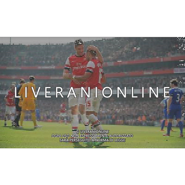 OLIVIER GIROUD \' ALEX OXLADE-CHAMBERLAIN AFTER PENALTY IS AWARDED ARSENAL FC V EVERTON FC ARSENAL FC V EVERTON FC, THE BUDWEISER FA CUP QUARTER FINAL EMIRATES STADIUM, LONDON, ENGLAND 08 March 2014 GAT79244 THE BUDWEISER FA CUP QUARTER FINALS WARNING! This Photograph May Only Be Used For Newspaper And/Or Magazine Editorial Purposes. May Not Be Used For Publications Involving 1 player, 1 Club Or 1 Competition Without Written Authorisation From Football DataCo Ltd. For Any Queries, Please Contact Football DataCo Ltd on +44 (0) 207 864 9121 AG ALDO LIVERANI SAS ONLY ITALY