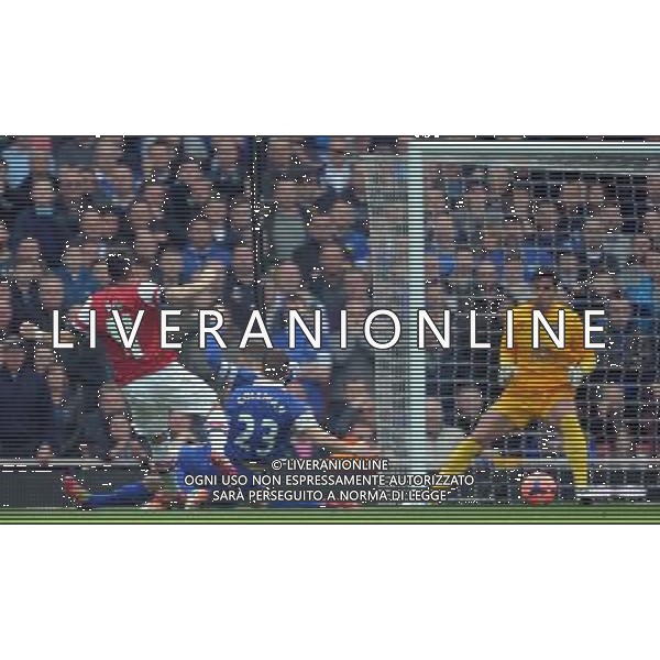 MESUT OZIL SCORES ARSENAL FC V EVERTON FC ARSENAL FC V EVERTON FC, THE BUDWEISER FA CUP QUARTER FINAL EMIRATES STADIUM, LONDON, ENGLAND 08 March 2014 GAT79211 THE BUDWEISER FA CUP QUARTER FINALS WARNING! This Photograph May Only Be Used For Newspaper And/Or Magazine Editorial Purposes. May Not Be Used For Publications Involving 1 player, 1 Club Or 1 Competition Without Written Authorisation From Football DataCo Ltd. For Any Queries, Please Contact Football DataCo Ltd on +44 (0) 207 864 9121 AG ALDO LIVERANI SAS ONLY ITALY