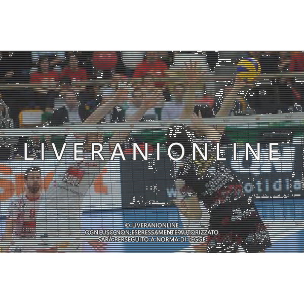 LUBE MACERATA E PERUGIA VOLLEY COPPA ITALIA PALLAVOLO SEMIFINALE 08 MARZO 2014 NELLA FOTO VUJEVIC ©SCHICCHI/AGENZIA ALDO LIVERANI SAS
