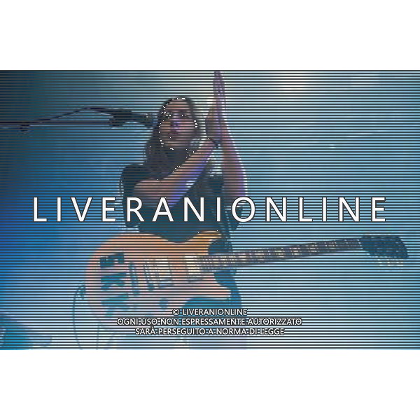 Haim perform at Brighton Dome on 7 March 2014. Alana Haim pictured. AG ALDO LIVERANI SAS ONLY ITALY