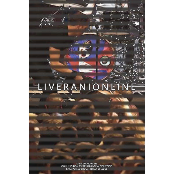 Babyshambles plays The Roundhouse on 10/03/2014 at The Roundhouse, London. Pete Doherty is pulled out of the audience following his stage dive. Sequence 4 of 10 Persons pictured: Pete Doherty, Peter Doherty, Adam Falkner . Picture by Julie Edwards AG ALDO LIVERANI SAS ONLY ITALY 