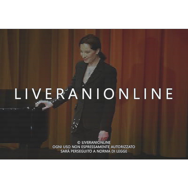 (140309) -- FRANKFURT, March 9, 2014 () -- German alto Ruth Zetzsche performs in a concert at the International Theater in Frankfurt, Germany, on March 9, 2014. Ruth Zetzsche invited the audience to revel in love songs and ballads in her concert on Sunday evening. Ruth Zetzsche was born in a musical family in Leipzig of Germany and is recognised for her creativity and unique expression with her own musical style. (/Luo Huanhuan) AG ALDO LIVERANI SAS ONLY ITALY