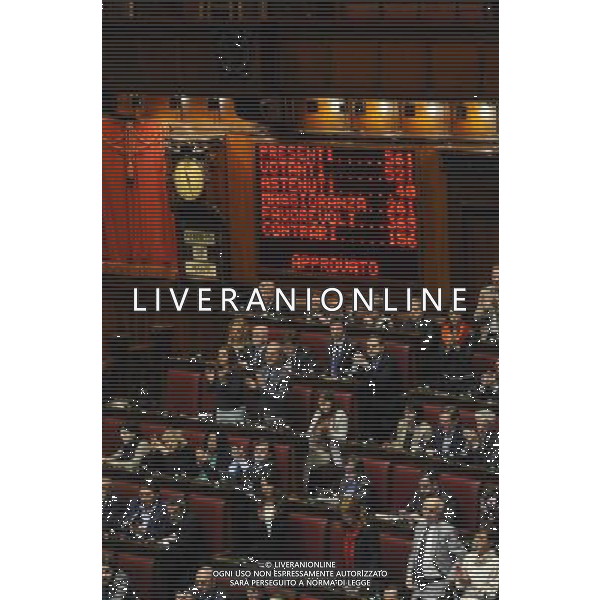 Roma - 12/03/2014 - Montecitorio - Discussione e voto finale della nuova legge elettorale Italicum - nella foto: Il tabellone con il risultato del voto /Ph. Fabrizio Corradetti - Ag. Aldo Liverani sas
