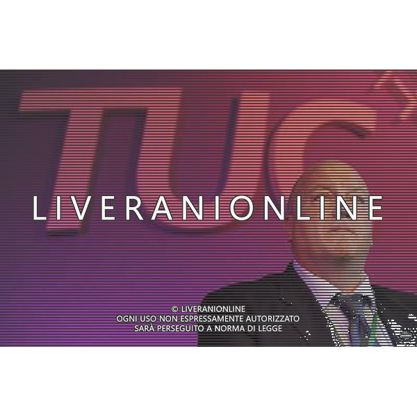The Rail, Maritime and Transport union leader Bob Crow speaking at the TUC Conference in London this morning ©PHOTOSHOT/AGENZIA ALDO LIVERANI SAS - ITALY ONLY - EDITORIAL USE ONLY