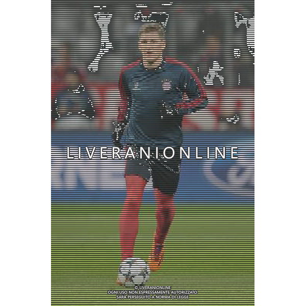 Bastian Schweinsteiger #31 (FC Bayern Muenchen) beim warm up during the UEFA Champions League Round of 16, 2nd Leg match between FC Bayern Munich and Arsenal FC at the Allianz Arena in Muenchen, Germany on 2014/03/11. EXPA Pictures © 2014, PhotoCredit: EXPA/ Eibner-Pressefoto/ Kolbert *****ATTENTION - OUT of GER***** ©photoshot/AGENZIA ALDO LIVERANI SAS - ITALY ONLY - Bayern Monaco vs Arsenal UEFA Champions League Ottavi di 16 all\'Allianz Arena di Monaco di Baviera, in Germania 11 marzo 2014