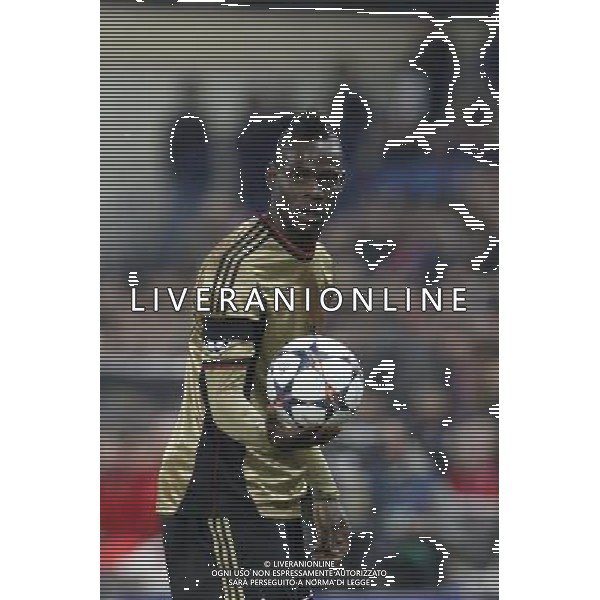 11.03.2014, Estadio Vicente Calderon, Madrid, ESP, UEFA CL, Atletico Madrid vs AC Milan, Achtelfinale, Rueckspiel, im Bild MilanÇs Balotelli // MilanÇs Balotelli during the UEFA Champions League Round of 16, 2nd Leg match between Club Atletico de Madrid and AC Milan at the Estadio Vicente Calderon in Madrid, Spain on 2014/03/12. EXPA Pictures © 2014, PhotoCredit: EXPA/ Alterphotos/ Victor Blanco *****ATTENTION - OUT of ESP, SUI***** ©PHOTOSHOT/AGENZIA ALDO LIVERANI SAS - ITALY ONLY - EDITORIAL USE ONLY ©PHOTOSHOT/AGENZIA ALDO LIVERANI SAS - ITALY ONLY - EDITORIAL USE ONLY