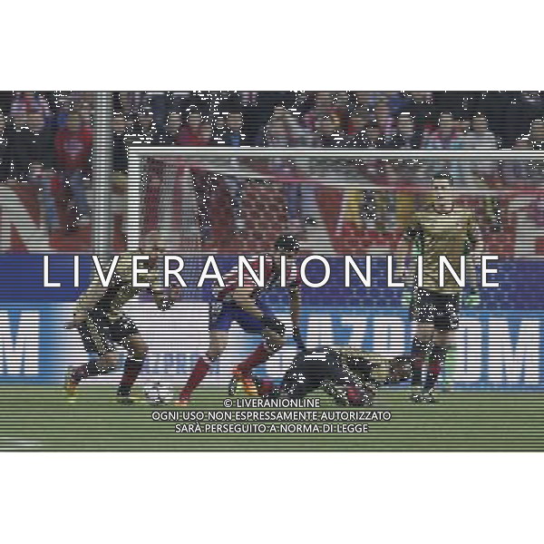 11.03.2014, Estadio Vicente Calderon, Madrid, ESP, UEFA CL, Atletico Madrid vs AC Milan, Achtelfinale, Rueckspiel, im Bild Atletico de MadridÇs Diego Costa (C) and MilanÇs Nigel de Jong and Essien (R) // Atletico de MadridÇs Diego Costa (C) and MilanÇs Nigel de Jong and Essien (R) during the UEFA Champions League Round of 16, 2nd Leg match between Club Atletico de Madrid and AC Milan at the Estadio Vicente Calderon in Madrid, Spain on 2014/03/12. EXPA Pictures © 2014, PhotoCredit: EXPA/ Alterphotos/ Victor Blanco *****ATTENTION - OUT of ESP, SUI***** ©PHOTOSHOT/AGENZIA ALDO LIVERANI SAS - ITALY ONLY - EDITORIAL USE ONLY ©PHOTOSHOT/AGENZIA ALDO LIVERANI SAS - ITALY ONLY - EDITORIAL USE ONLY