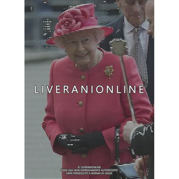 THE QUEEN THE DUKE OF EDINBURGH THE PRINCE OF WALES , THE DUCHESS OF CORNWALL, AND THE EARL AND COUNTESS OF WESSEX ATTENDED THE COMMONWEALTH OBSERVANCE AT WESTMINSTER ABBEY . ©photoshot/AGENZIA ALDO LIVERANI SAS - ITALY ONLY - REALI INGLESI: La regina Elisabetta al ricevimento del Commonwealth, a Marlborough House nel centro di Londra.