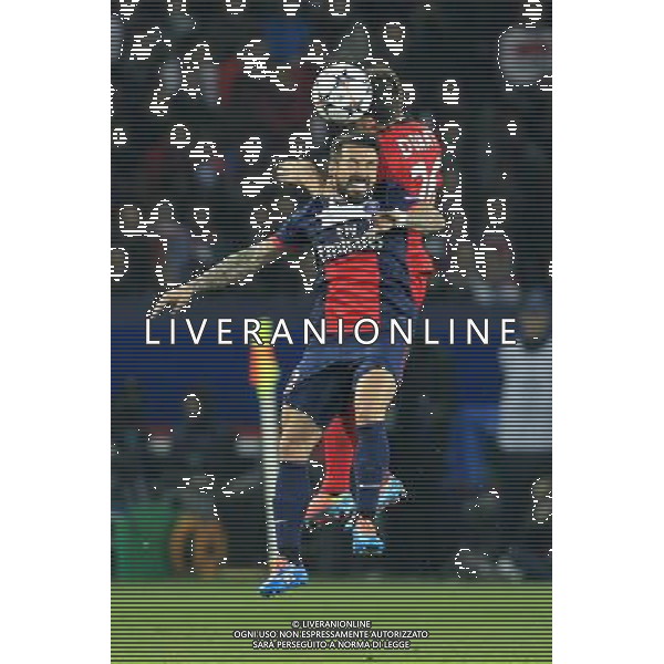 12.03.2014, Parc des Princes, Paris, FRA, UEFA CL, Paris Saint Germain vs Bayer 04 Leverkusen, Achtelfinale, Rueckspiel, im Bild Giulio Donati #26 (Bayer 04 Leverkusen) im Kopfballduell gegen Ezequiel Lavezzi (FC Paris Saint-Germain #22), Aktion, Action // during the UEFA Champions League Round of 16, 2nd Leg match between Paris Saint Germain and Bayer 04 Leverkusen at the Parc des Princes in Paris, France on 2014/03/12. EXPA Pictures © 2014, PhotoCredit: EXPA/ Eibner-Pressefoto/ Schueler *****ATTENTION - OUT of GER***** ©photoshot/AGENZIA ALDO LIVERANI SAS - ITALY ONLY - Paris Saint Germain vs Bayer Leverkusen 04 UEFA Champions League Ottavi di 16, a Parigi, Francia 12 marzo 2014