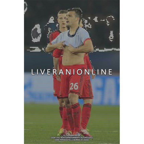 12.03.2014, Parc des Princes, Paris, FRA, UEFA CL, Paris Saint Germain vs Bayer 04 Leverkusen, Achtelfinale, Rueckspiel, im Bild Giulio Donati #26 (Bayer 04 Leverkusen) mit Trikot von Paris St Germain // during the UEFA Champions League Round of 16, 2nd Leg match between Paris Saint Germain and Bayer 04 Leverkusen at the Parc des Princes in Paris, France on 2014/03/12. EXPA Pictures © 2014, PhotoCredit: EXPA/ Eibner-Pressefoto/ Schueler *****ATTENTION - OUT of GER***** ©photoshot/AGENZIA ALDO LIVERANI SAS - ITALY ONLY - Paris Saint Germain vs Bayer Leverkusen 04 UEFA Champions League Ottavi di 16, a Parigi, Francia 12 marzo 2014