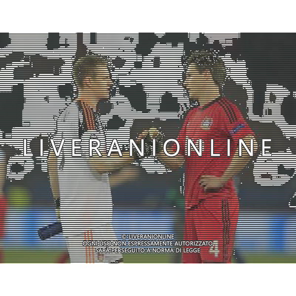 12.03.2014, Parc des Princes, Paris, FRA, UEFA CL, Paris Saint Germain vs Bayer 04 Leverkusen, Achtelfinale, Rueckspiel, im Bild Torwart Bernd Leno #1 (Bayer 04 Leverkusen), Philipp Wollscheid #4 (Bayer 04 Leverkusen) enttaeuscht, niedergeschlagen, traurig, Emotion // during the UEFA Champions League Round of 16, 2nd Leg match between Paris Saint Germain and Bayer 04 Leverkusen at the Parc des Princes in Paris, France on 2014/03/12. EXPA Pictures © 2014, PhotoCredit: EXPA/ Eibner-Pressefoto/ Schueler *****ATTENTION - OUT of GER***** ©photoshot/AGENZIA ALDO LIVERANI SAS - ITALY ONLY - Paris Saint Germain vs Bayer Leverkusen 04 UEFA Champions League Ottavi di 16, a Parigi, Francia 12 marzo 2014