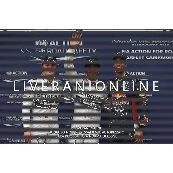 pole position for Lewis Hamilton (GBR) Mercedes AMG F1 W05, 2nd for Daniel Ricciardo (AUS) Red Bull Racing RB10 and 3rd place for Nico Rosberg (GER) Mercedes AMG F1 W05. 15.03.2014. Formula 1 World Championship, Rd 1, Australian Grand Prix, Albert Park, Melbourne, Australia, Qualifying Day. - www.xpbimages.com, EMail: requests@xpbimages.com - copy of publication required for printed pictures. Every used picture is fee-liable. © Copyright: Batchelor / XPB Images AG ALDO LIVERANI SAS ONLY ITALY
