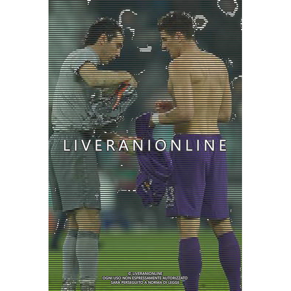 2014 © Matteo Bottanelli - Turin 13/03/14 - Football - Uefa Europa League - Round of 16 - Juventus Fiorentina - shown in the picture: Gigi Buffon e Mario Gomez Scambiano la maglia AG ALDO LIVERANI SAS