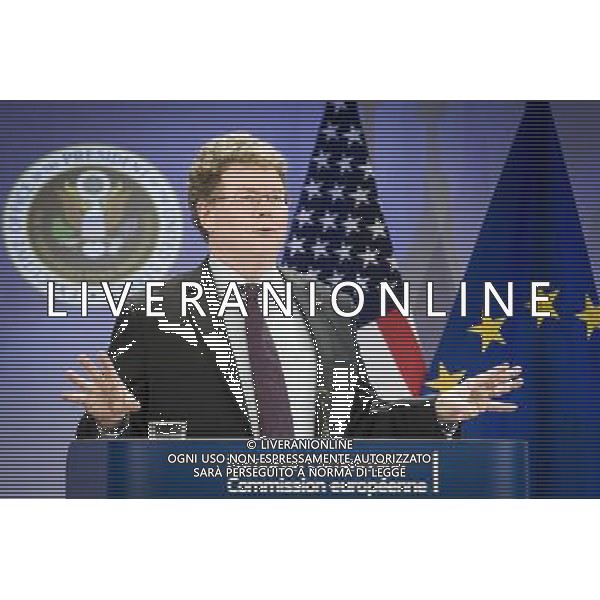 US Chief Negotiator Dan Mullaney speaks during a joint press conference after the fourth round of EU-US trade talks, at the European Commission headquarters in Brussels, Belgium on 14.03.2014 The European Union and the USA are due to begin their fourth round of free trade negotiations for the Transatlantic Trade and Investment Partnership (TTIP), after US spying allegations threatened a breakdown in trust between the traditional allies. by Wiktor Dabkowski ©photoshot/AGENZIA ALDO LIVERANI SAS - ITALY ONLY - Conferenza stampa dei negoziati commerciali tra l\'Unione europea e gli Stati Uniti, presso la sede della Commissione europea a Bruxelles, in Belgio 14 marzo 2014