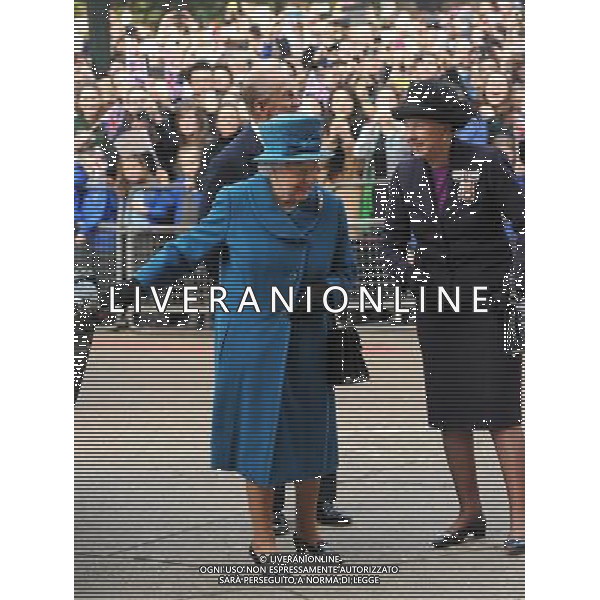  HRH the Queen and the Duke of Edinburgh visit the Royal Holloway University but she has to open and close her own door of the car!! Friday March 14, 2014. ©photoshot/AGENZIA ALDO LIVERANI SAS - ITALY ONLY - REALI INGLESI: la Regina Elisabetta II, in visita alla Royal Holloway, University di Londra