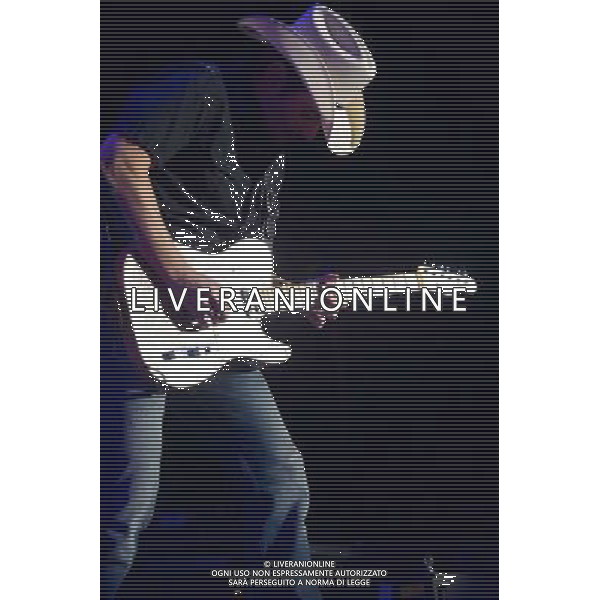 Brad Paisley performs at the Country to Country (C2C) Music Festival at the O2 Arena on Sunday 16th March 2014, London, England, UK. AG ALDO LIVERANI SAS ONLY ITALY