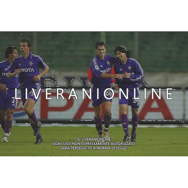 Fiorentina - Parma coppa italia tim cup 20/11/2004 nella foto esultanza di valdes foto gianni nucci/agenzia aldo liverani