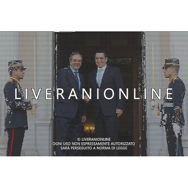 (140318) -- ATHENS, March 18, 2014 () -- Greek Prime Minister Antonis Samaras (L) shakes hands with his Romanian counterpart Victor Ponta at Maximos Mansion in Athens, Greece, March 18, 2014. (/Marios Lolos) (djj) AG ALDO LIVERANI SAS ONLY ITALY