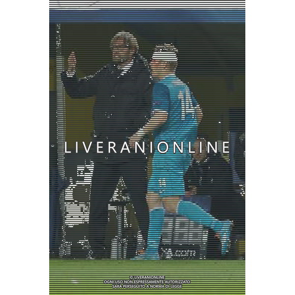 19.03.2014, Signal Iduna Park, Dortmund, GER, UEFA CL, Borussia Dortmund vs Zenit St. Petersburg, Achtelfinale, Rueckspiel, im Bild Trainer Juergen Klopp (Borussia Dortmund), der blutend verletzte Tomas Hubocan (Zenit St Petersburg #14) // during the UEFA Champions League Round of 16, 2nd Leg match between Borussia Dortmund and Zenit St. Petersburg at the Signal Iduna Park in Dortmund, Germany on 2014/03/19. EXPA Pictures © 2014, PhotoCredit: EXPA/ Eibner-Pressefoto/ Schueler *****ATTENTION - OUT of GER***** ©photoshot/AGENZIA ALDO LIVERANI SAS - ITALY ONLY - Borussia Dortmund vs Zenit San Pietroburgo UEFA Champions League Ottavi di 16, Germania 19 marzo 2014