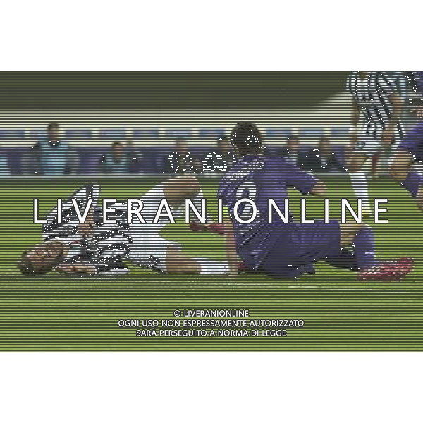 Fiorentina - Juventus Uefa Europa League - Ottavi di finale - Stadio Artemio Franchi 20-03-2014 Federico Tardito/Agenzia Aldo Liverani Sas Nella foto fallo Rodriguez ©/AGENZIA ALDO LIVERANI SAS