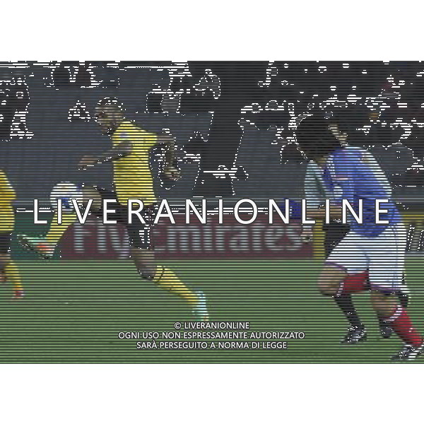 (140312) -- YOKOHAMA, March 12, 2014 () -- Muriqui (L) of Guangzhou Evergrande controls the ball during the AFC Champions League match againt Yokohama F Marinos in Yokohama, Japan, March 12, 2014. (/Stringer) ©photohsot/AGENZIA ALDO LIVERANI SAS - ITALY ONLY - Guangzhou Evergrande Vs Yokohama F Marinos partita AFC Champions League a Yokohama, Giappone, 12 marzo, 2014.