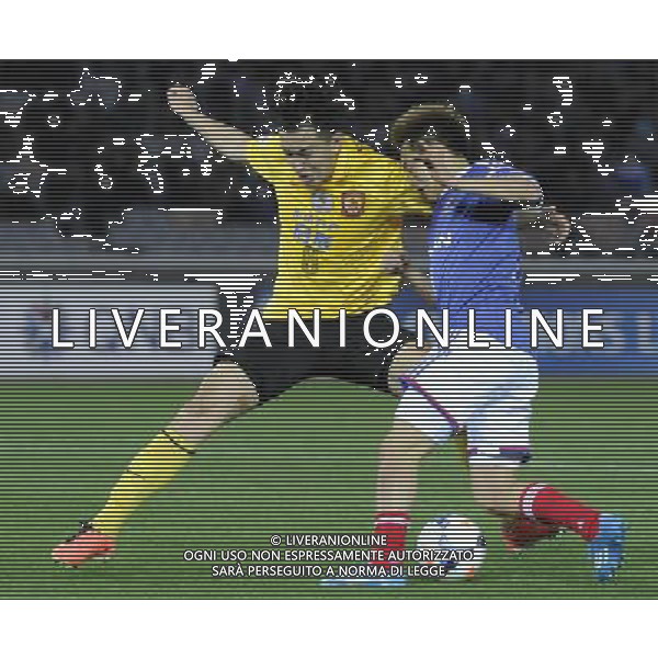 (140312) -- YOKOHAMA, March 12, 2014 () -- Feng Xiaoting (L) of Guangzhou Evergrande competes for the ball during the AFC Champions League match againt Yokohama F Marinos in Yokohama, Japan, March 12, 2014. The match ended in 1-1 draw.(/Stringer) ©photohsot/AGENZIA ALDO LIVERANI SAS - ITALY ONLY - Guangzhou Evergrande Vs Yokohama F Marinos partita AFC Champions League a Yokohama, Giappone, 12 marzo, 2014.