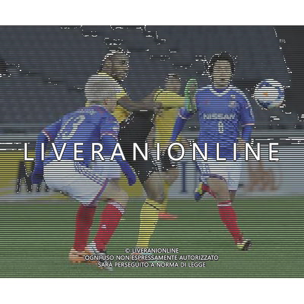 (140312) -- YOKOHAMA, March 12, 2014 () -- Muriqui (C) of Guangzhou Evergrande competes for the ball during the AFC Champions League match againt Yokohama F Marinos in Yokohama, Japan, March 12, 2014. The match ended in 1-1 draw.(/Stringer) ©photohsot/AGENZIA ALDO LIVERANI SAS - ITALY ONLY - Guangzhou Evergrande Vs Yokohama F Marinos partita AFC Champions League a Yokohama, Giappone, 12 marzo, 2014.