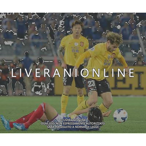 (140312) -- YOKOHAMA, March 12, 2014 () -- Diamanti (C) of Guangzhou Evergrande competes during the AFC Champions League match against Yokohama F Marinos in Yokohama, Japan, March 12, 2014. The match ended in 1-1 draw. (/Ma Ping) (hy) ©photohsot/AGENZIA ALDO LIVERANI SAS - ITALY ONLY - Guangzhou Evergrande Vs Yokohama F Marinos partita AFC Champions League a Yokohama, Giappone, 12 marzo, 2014.