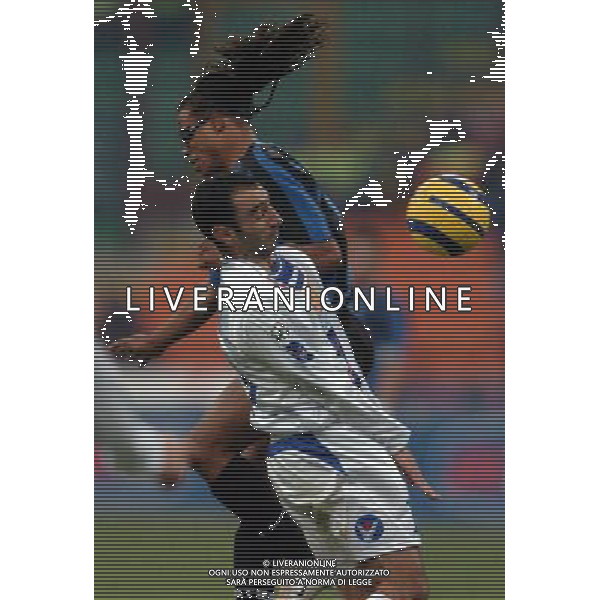 Inter - Bologna Coppa Italia Tim cup 21/11/2004 nella foto: leonardo colucci e davids edgar foto marco luzzani/agenzia aldo liverani
