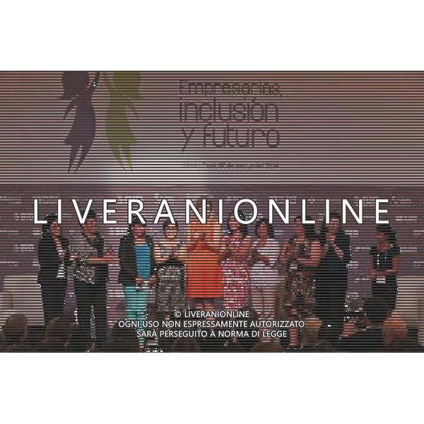 (140308) -- LIMA, March 8, 2014 () -- Peruvian First Lady Nadine Heredia (5th R) and the Queen Maxima of the Netherlands (5th L) participate in an event of female entrepreneurs in Lima City, capital of Peru, on March 7, 2014. Queen Maxima of the Netherlands visited Peru in her capacity as the United Nations Secretary-General\'s Special Advocate for Inclusive Finance for Development. (/Luis Camacho) (rt) (sp) ©photohsot/AGENZIA ALDO LIVERANI SAS - ITALY ONLY - La Regina Maxima d\'olanda nella sua veste di Segretario Generale delle Nazioni Unite in visita a Lima City, capitale del Peru\', il 7 marzo 2014.