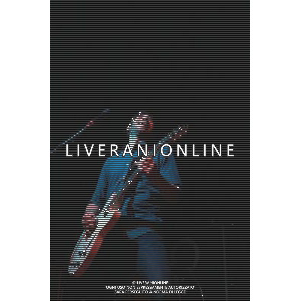(140325) -- FRANKFURT, March 25, 2014 () -- Niels Groetsch of the German rock band Revolverheld performs in the \'Always in Motion Tour 2014\' at Batschkapp in Frankfurt, Germany on March 25, 2014. (/Luo Huanhuan) AG ALDOL IVERANI SAS ONLY ITALY