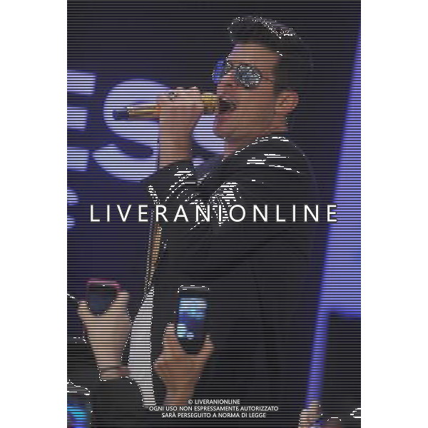 Singer Robin Thicke performs during the grand opening of EXPRESS Times Square on March 25, 2014 in New York City. AG ALDO LIVERANI SAS ONLY ITALY