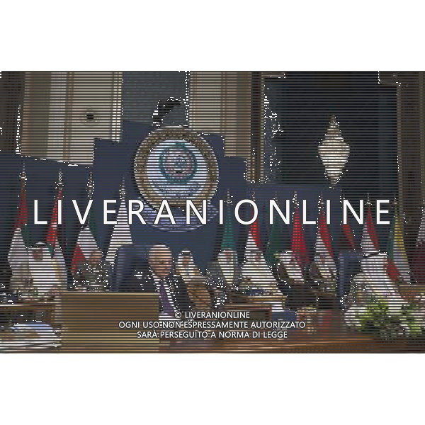 (140326) -- KUWAIT CITY, March 26, 2014 () -- Arab League General Secretary Nabil al-Arabi attends the closing ceremony of the 25th Arab League Summit in Kuwait City, Kuwait, March 26, 2014. The leaders of Arab states concluded the two-day Arab League summit with the announcement of Kuwait Declaration on Wednesday in Bayan Palace in Kuwait. (/Cui Xinyu) (whw) AG ALDO LIVERANI SAS ONLY ITALY