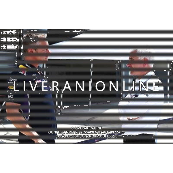 (L to R): Jonathan Wheatley (GBR) Red Bull Racing Team Manager with Geoff Willis (GBR) Mercedes AMG F1 Technology Director. 27.03.2014. Formula 1 World Championship, Rd 2, Malaysian Grand Prix, Sepang, Malaysia, Thursday. - www.xpbimages.com, EMail: requests@xpbimages.com - copy of publication required for printed pictures. Every used picture is fee-liable. © Copyright: Batchelor / XPB Images AG ALDO LIVERANI SAS ONLY ITALY