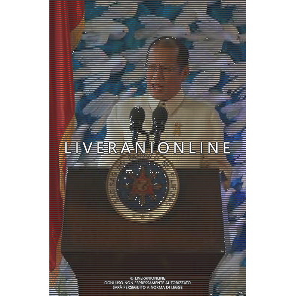 (140327) -- MANILA, March 27, 2014 () -- Philippine President Benigno Aquino III speaks during the signing ceremony of a peace agreement in Manila, the Philippines, March 27, 2014. The Philippine government and the Moro Islamic Liberation Front (MILF) signed a historic peace agreement on Thursday, ending 40 years of conflict that has claimed thousands of lives and stalled economic development in areas affected by fighting. (/Rouelle Umali)(zhf) ©photoshot/AGENZIA ALDO LIVERANI SAS - ITALY ONLY - Cerimonia della firma di un accordo di pace a Manila, nelle Filippine, 27 Marzo 2014.
