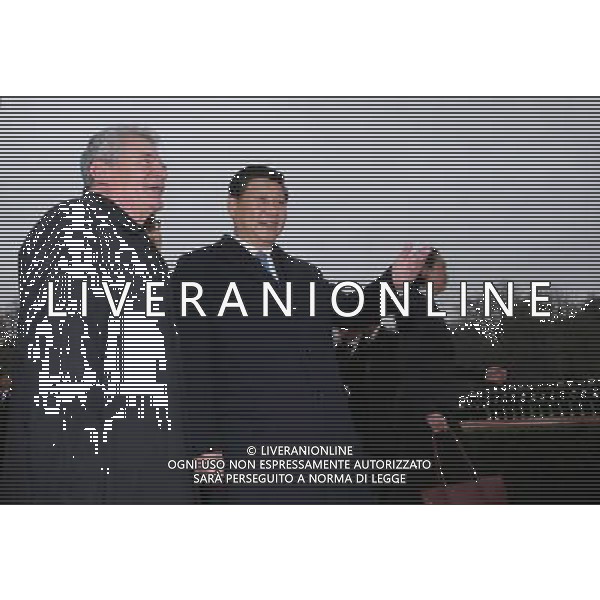 (140328) -- BERLIN, March 28, 2014 () -- Chinese President Xi Jinping (C) attends a welcoming ceremony held by German President Joachim Gauck (L) before their meeting in Berlin, Germany, March 28, 2014. (/Liu Weibing) (zkr) AG ALDO LIVERANI SAS ONLY ITALY