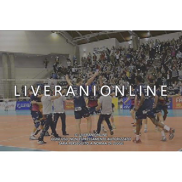 Joie Equipe Paris - 29.03.2014 - Paris Volley / Novgorod - Finale CEV - Photo : Fred Porcu / Icon Sport
