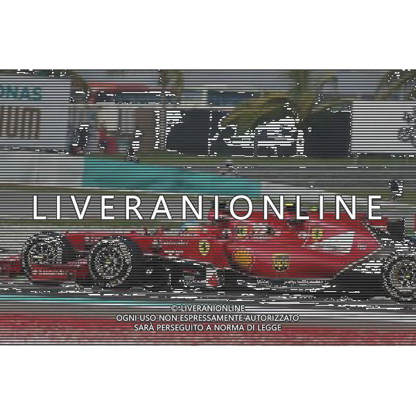 (L to R): Fernando Alonso (ESP) Ferrari F14-T and team mate Kimi Raikkonen (FIN) Ferrari F14-T at the start of the race. 30.03.2014. Formula 1 World Championship, Rd 2, Malaysian Grand Prix, Sepang, Malaysia, Sunday. - www.xpbimages.com, EMail: requests@xpbimages.com - copy of publication required for printed pictures. Every used picture is fee-liable. © Copyright: Charniaux / XPB Images AG ALDO LIVERANI SAS ONLY ITALY