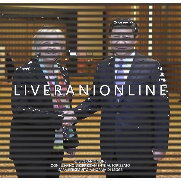 (140329) -- DUESSELDORF, March 29, 2014 () -- Chinese President Xi Jinping (R) meets with North Rhine-Westphalia State Premier Hannelore Kraft in Duesseldorf, Germany, March 29, 2014. (/Zhang Duo) (hdt) AG ALDO LIVERANI SAS ONLY ITALY