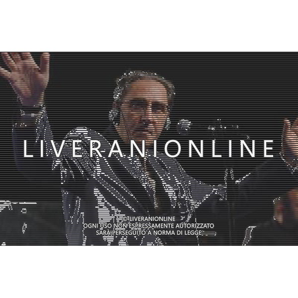 MILANO 29/6/2003 VIA XXII MARZO FESTA DEL TRICOLORE CONCERTO DI FRANCO BATTIATO NELLA FOTO BATTIATO FRANCO FOTO MARIO ROMANO/AG. ALDO LIVERANI