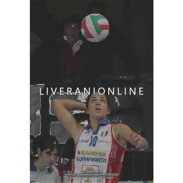 FOPPA PEDRETTI BERGAMO-DESPAR PERUGIA 20/11/2004 60 CAMPIONATO FEMMININILE DI VOLLEY NELLA FOTO poljam maja AGENZIA ALDO LIVERANI