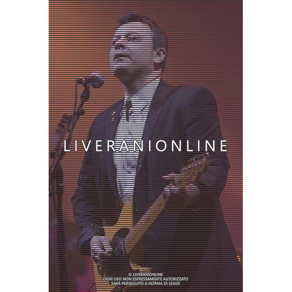 James Dean Bradfield of Manic Street Preachers performs at Manchester Apollo, Manchester, England, 1st April 2014. AG ALDO LIVERANI SAS ONLY ITALY