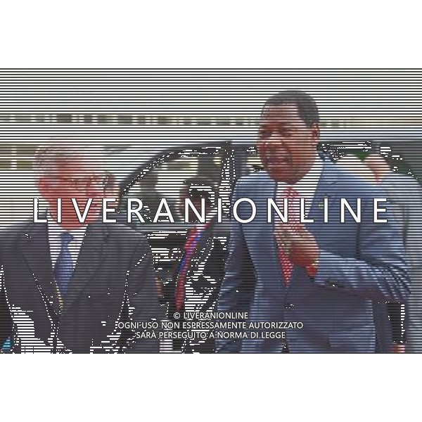 (140402) -- BRUSSELS, April 2, 2014 () -- President of Benin Thomas Boni Yayi (R) arrives at EU-Africa Summit at the EU headquarters in Brussels, capital of Belgium, April 2, 2014. (/Gong Bing) (ypf) ©photoshot/AGENZIA ALDO LIVERANI SAS - ITALY ONLY - EDITORIAL USE ONLY - Vertice UE-Africa presso la sede dell\'Unione europea a Bruxelles, capitale del Belgio, 2 APRILE 2014.